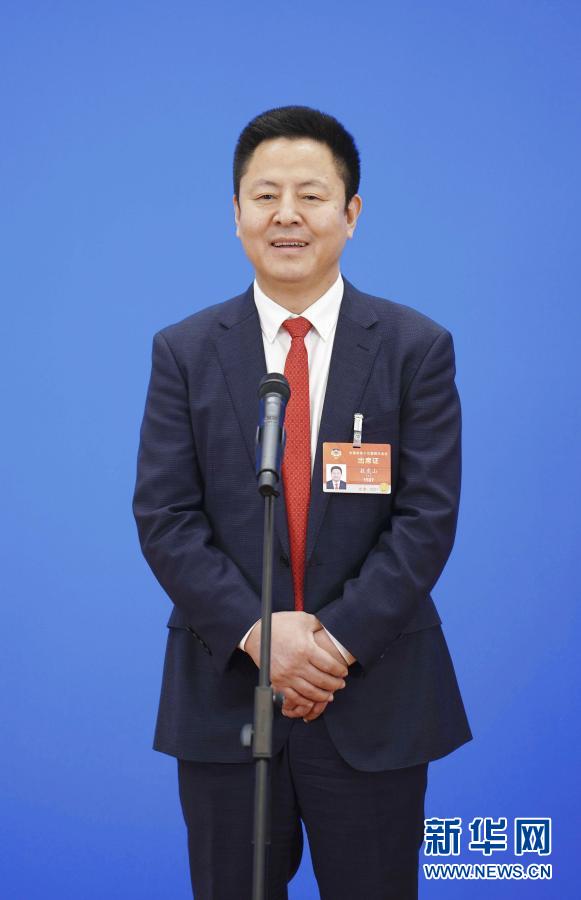 你的“命”，在我“心”上——兩次走上“委員通道”的敖虎山委員