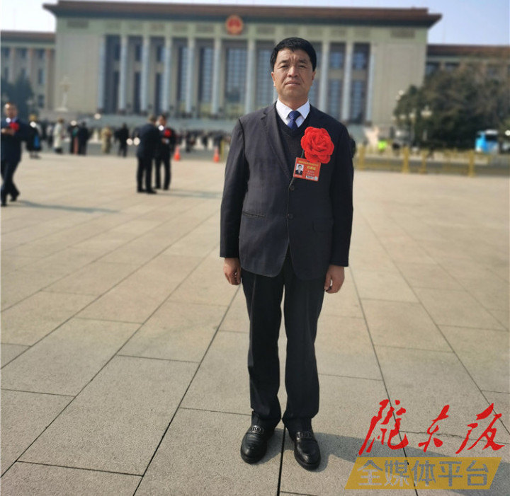 【脫貧攻堅我來見證】讓蘋果成為鄉(xiāng)親們的“致富果”