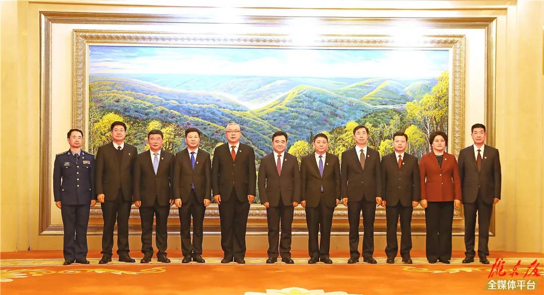 中國共產(chǎn)黨慶陽市第五屆委員會領導班子亮相