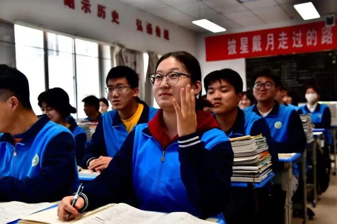 勵志！暖心！寧縣二中“高位截肢”女孩鞏瑜圓夢西北師大