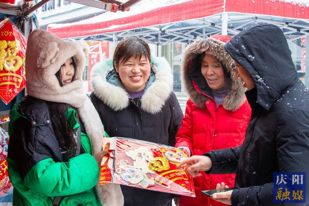 【攝影報道】趕年集，備年貨，歡天喜地過大年