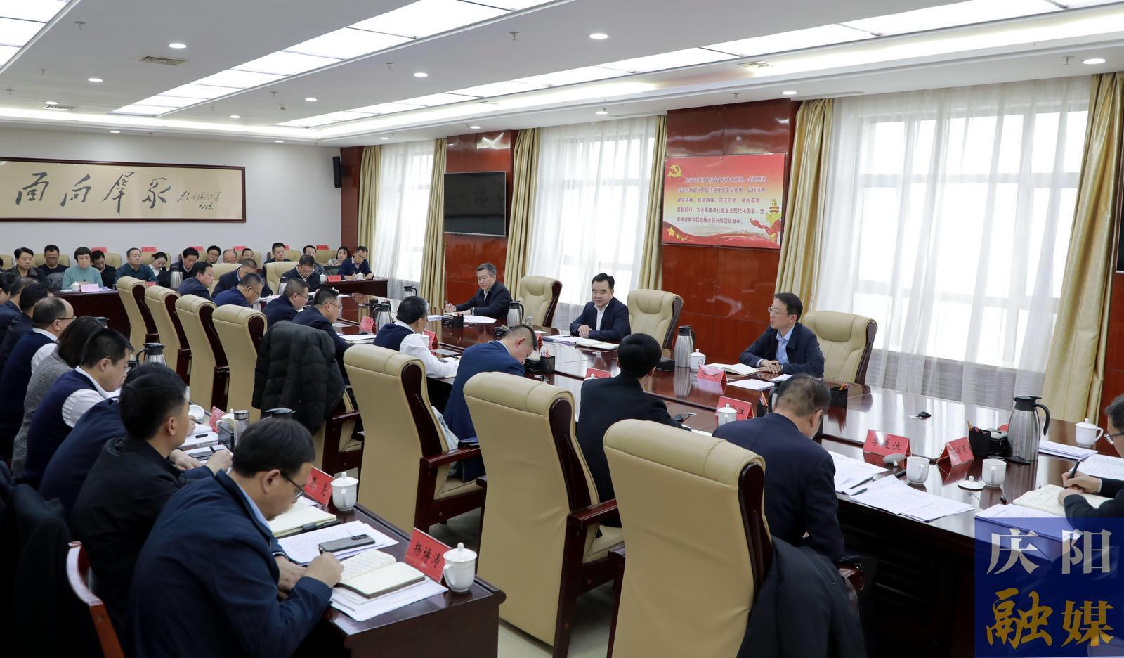 黃澤元在全市招商引資項目落地服務工作座談會上強調 堅決做到全員招商全力服務全面落實 推動項目快落地快建設快投產(chǎn)快見效