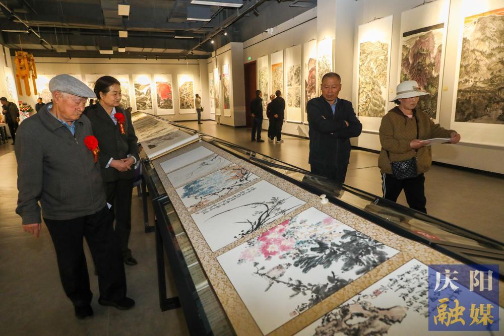 【攝影報道】“匯云尚意”徐進(jìn)師生國畫作品匯報展開展