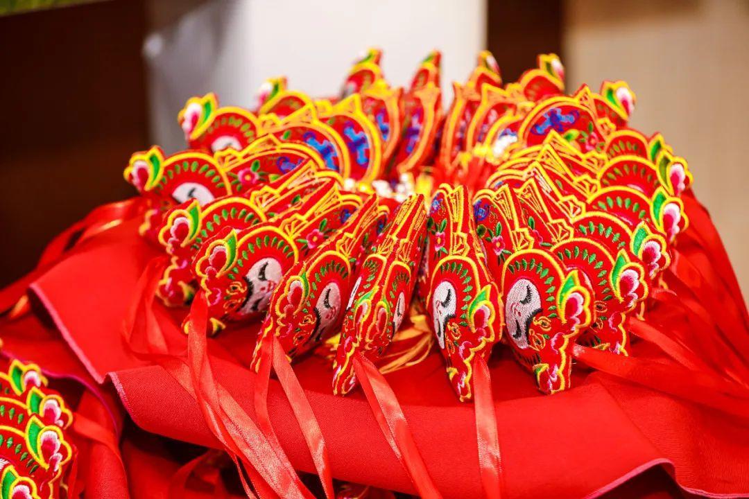 用藝術(shù)化的“中國(guó)色”打開慶陽的夏天