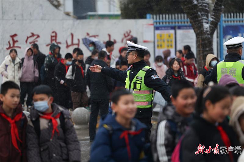 正寧公安：用心護(hù)航校園安全